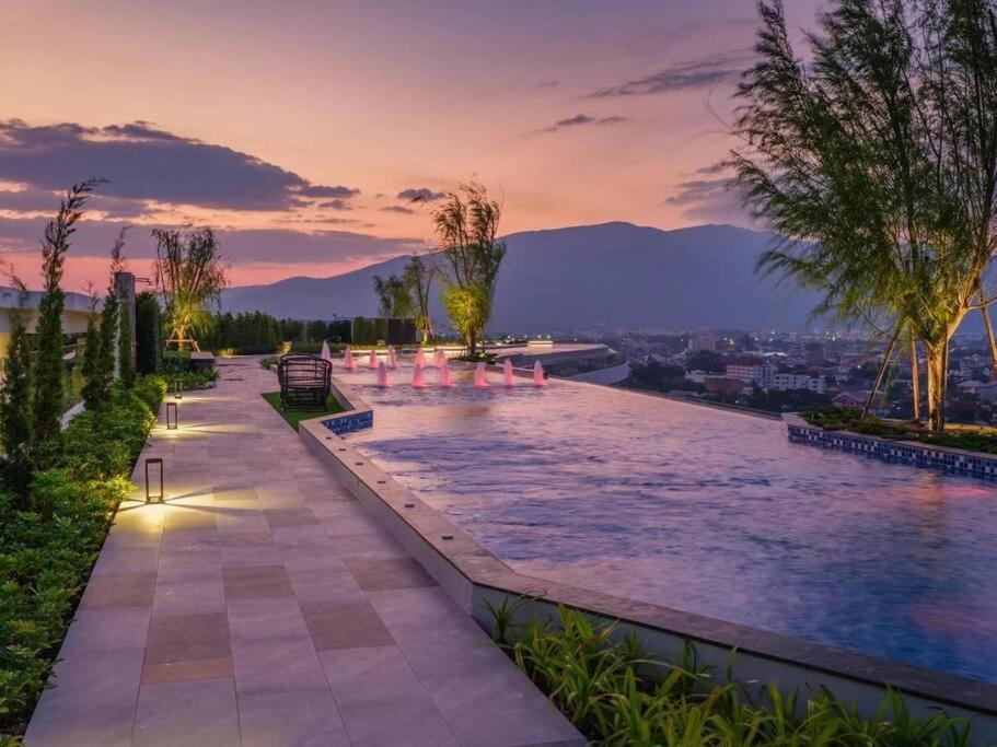 Modern Style Room With Sky Pool 古城边天际泳池公寓 شيانغ ماي المظهر الخارجي الصورة