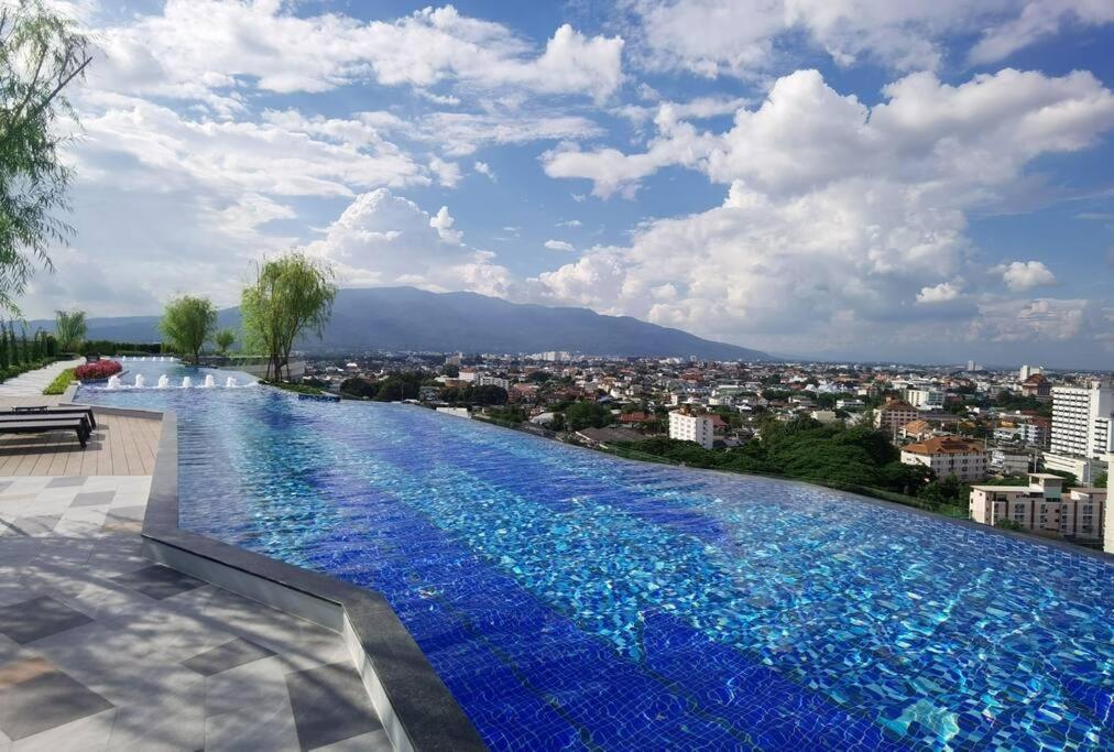 Modern Style Room With Sky Pool 古城边天际泳池公寓 شيانغ ماي المظهر الخارجي الصورة