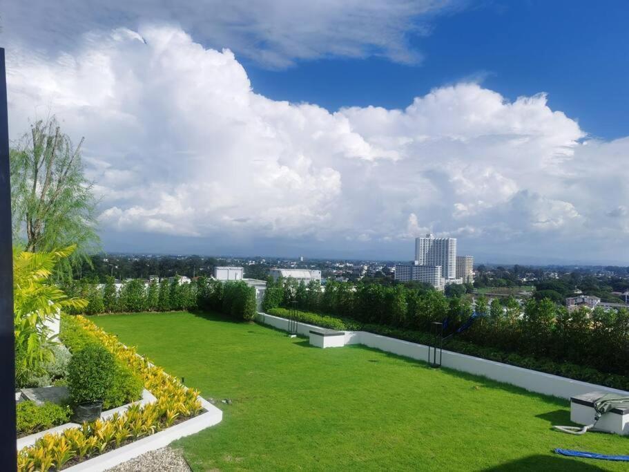 Modern Style Room With Sky Pool 古城边天际泳池公寓 شيانغ ماي المظهر الخارجي الصورة