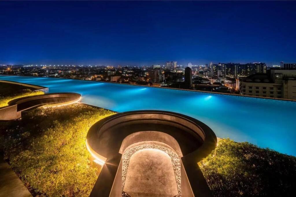 Modern Style Room With Sky Pool 古城边天际泳池公寓 شيانغ ماي المظهر الخارجي الصورة