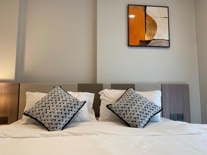 Modern Style Room With Sky Pool 古城边天际泳池公寓 شيانغ ماي المظهر الخارجي الصورة